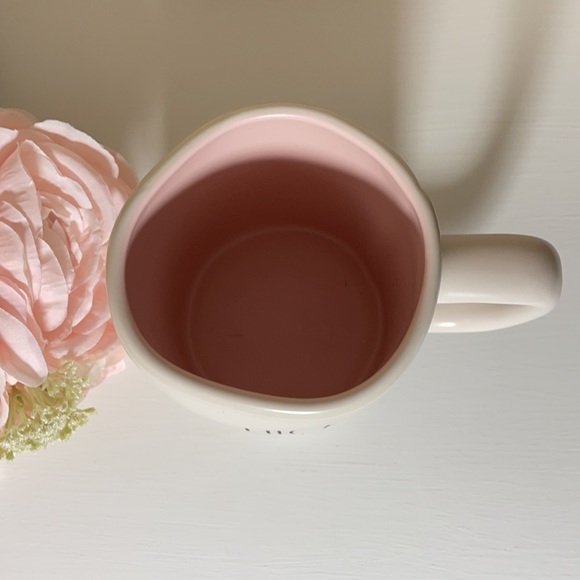 NWT Rae Dunn CHICK MAGNET Mug - Picture 2 of 4